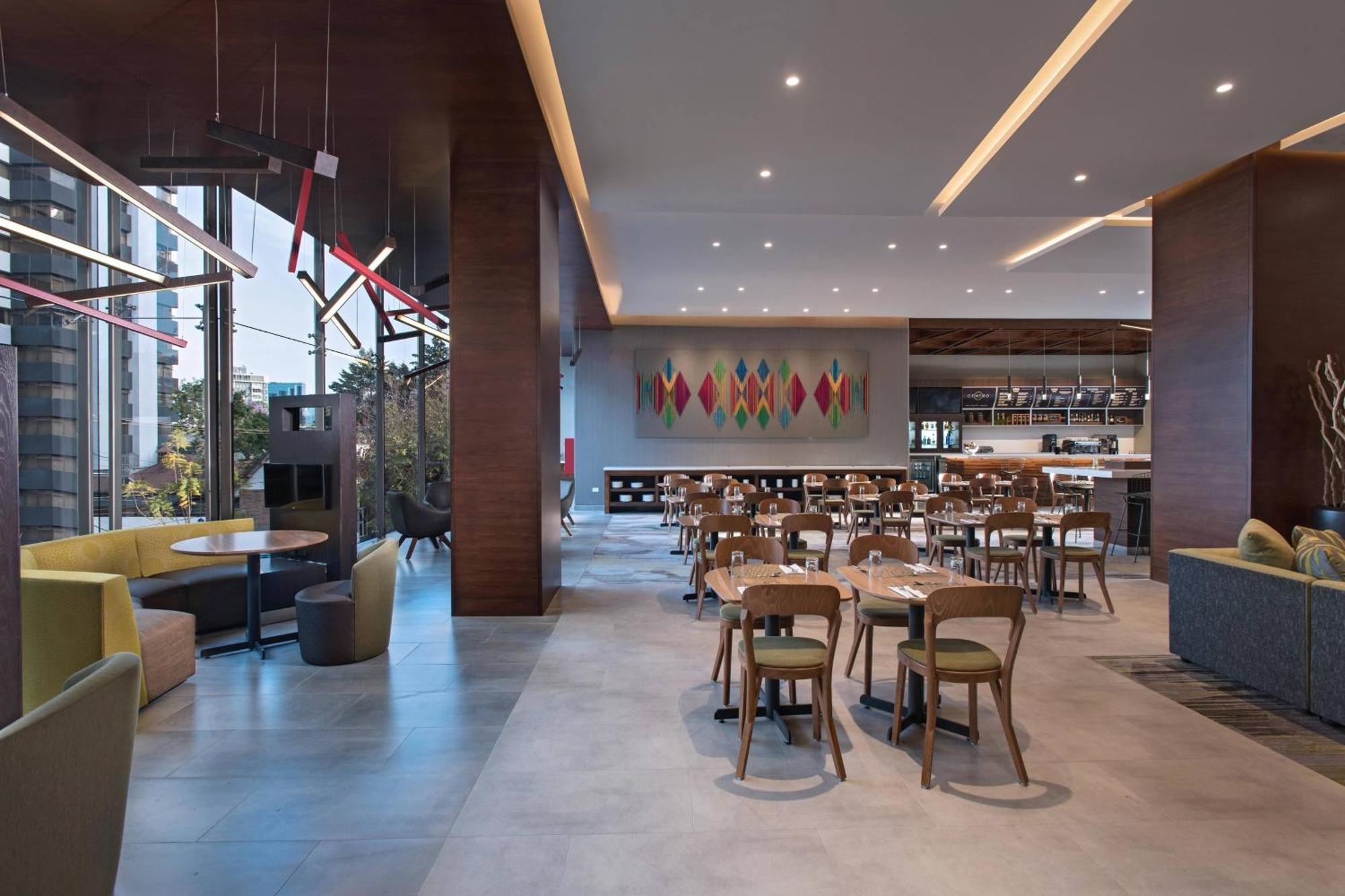 Courtyard By Marriott Guatemala City Екстер'єр фото