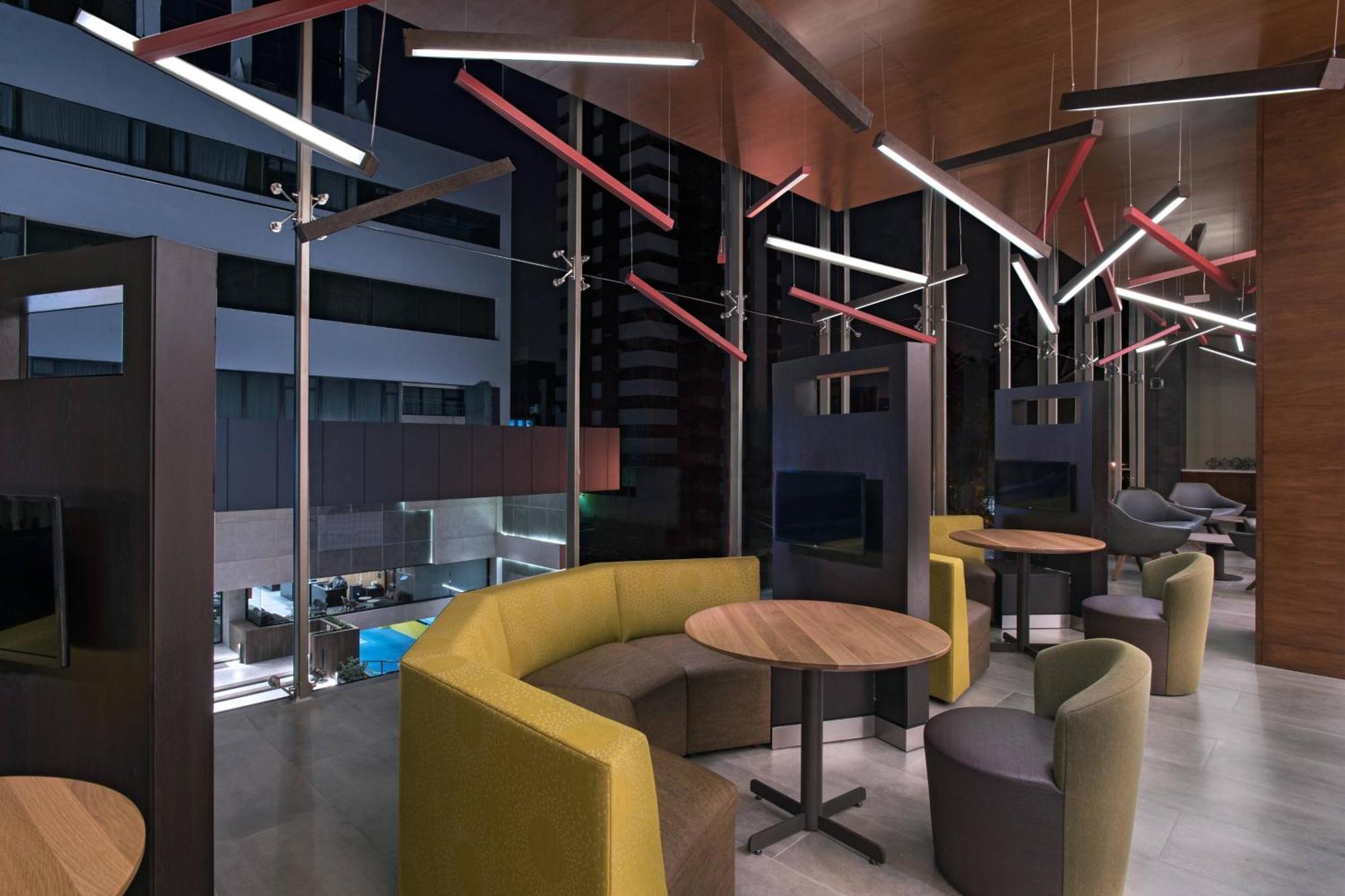 Courtyard By Marriott Guatemala City Екстер'єр фото