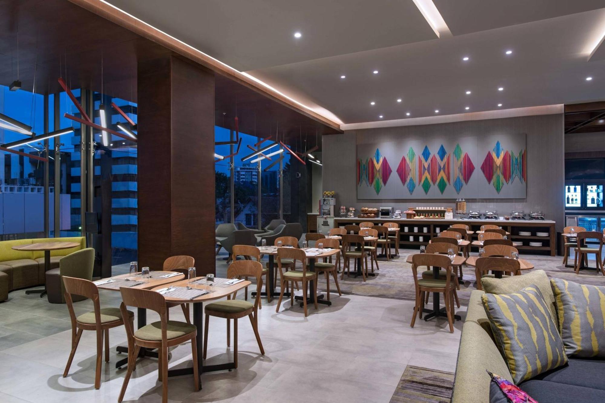 Courtyard By Marriott Guatemala City Екстер'єр фото